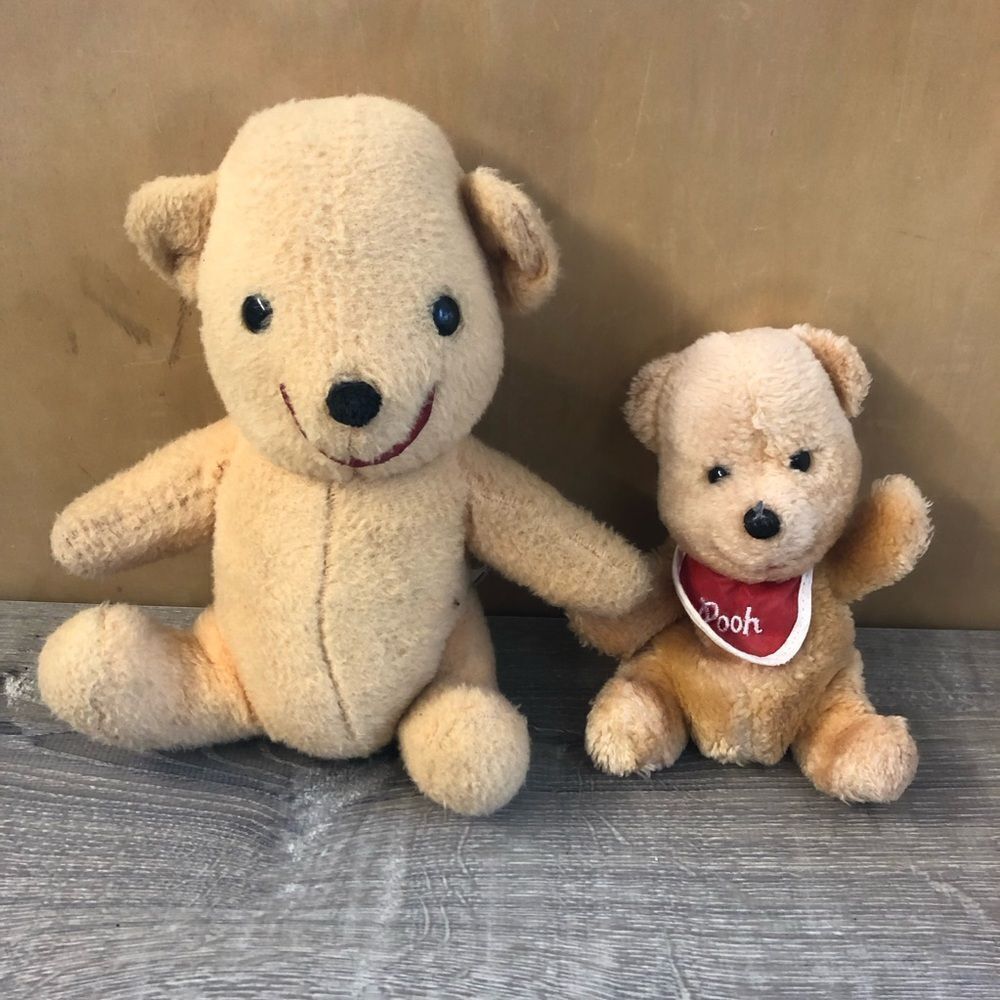 Lot Of Two Vintage Winnie The Pooh‎ Stuffed Animal Plush Walt Disney Productions